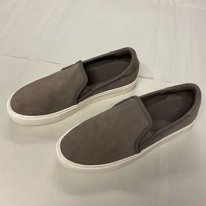 Ugg Jass Suede Slip On Sneakers Size 9.